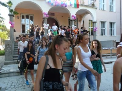 Натиснете за да видите снимката уголемена